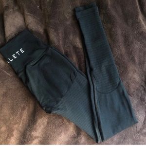 Black alphalete leggings